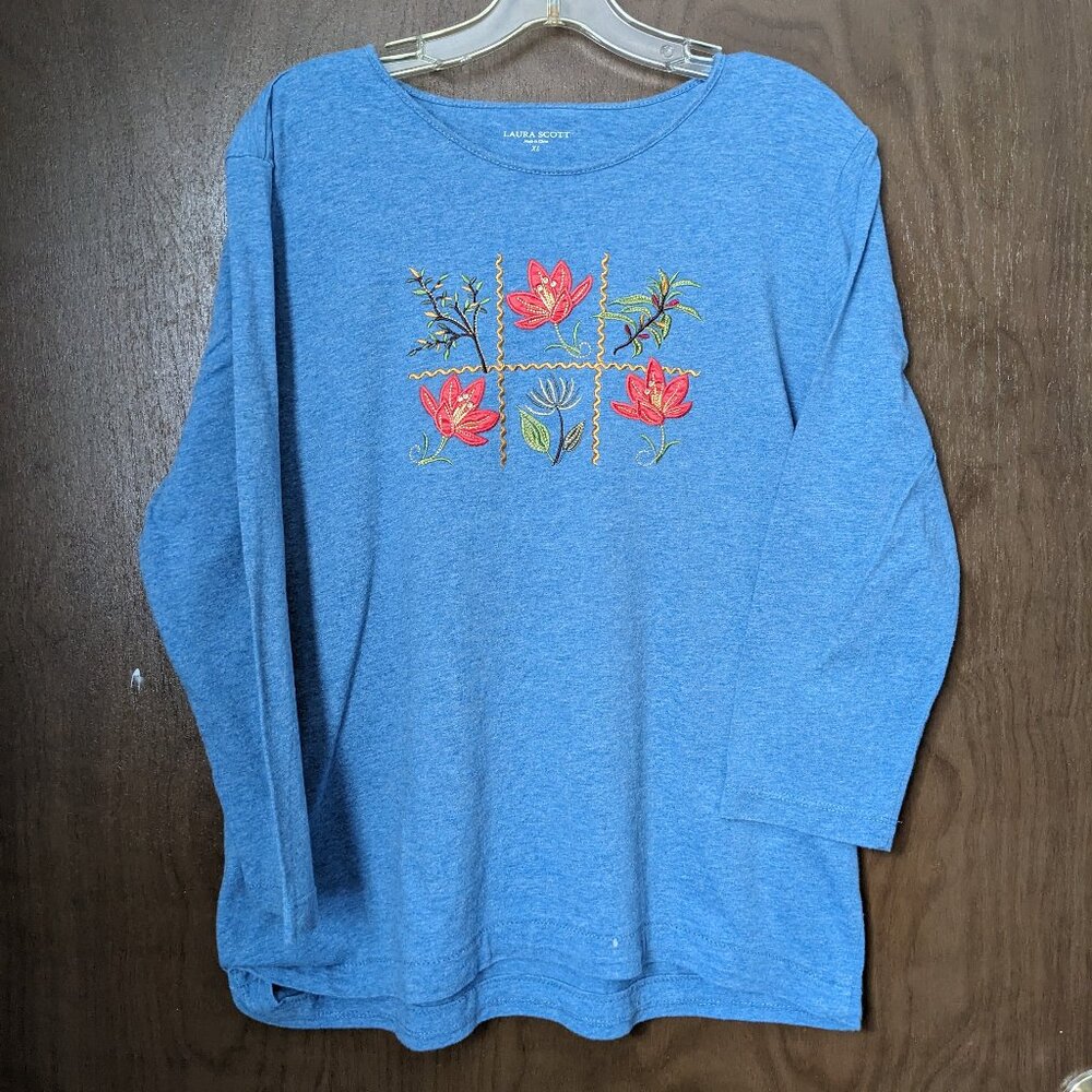 Grandmacore Casual Laura Scott Top Women's XL Blue Long Sleeve Floral Embroidery